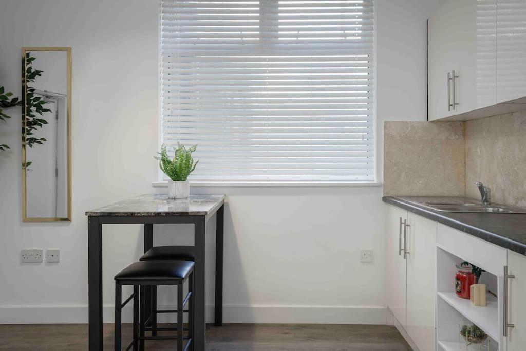 40% Off - Business - Couples - Contractors Apartment Blackpool Exterior foto